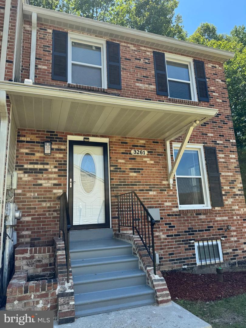3261 Westdale Ct — photo