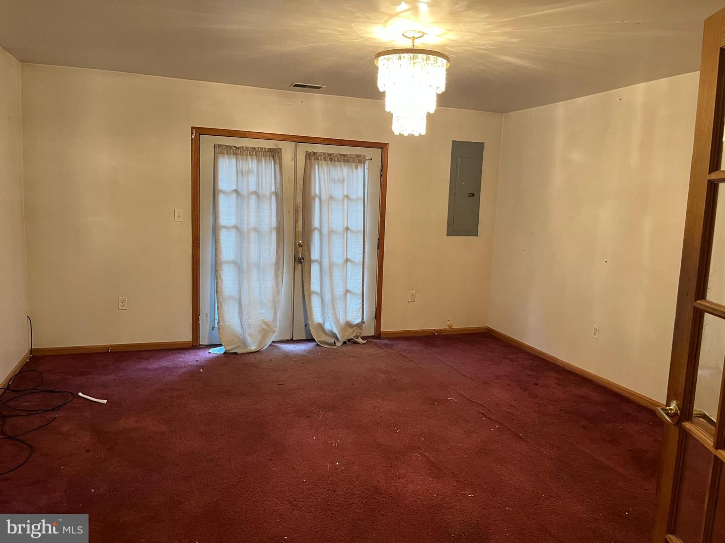 3255 Naomi Pl — photo