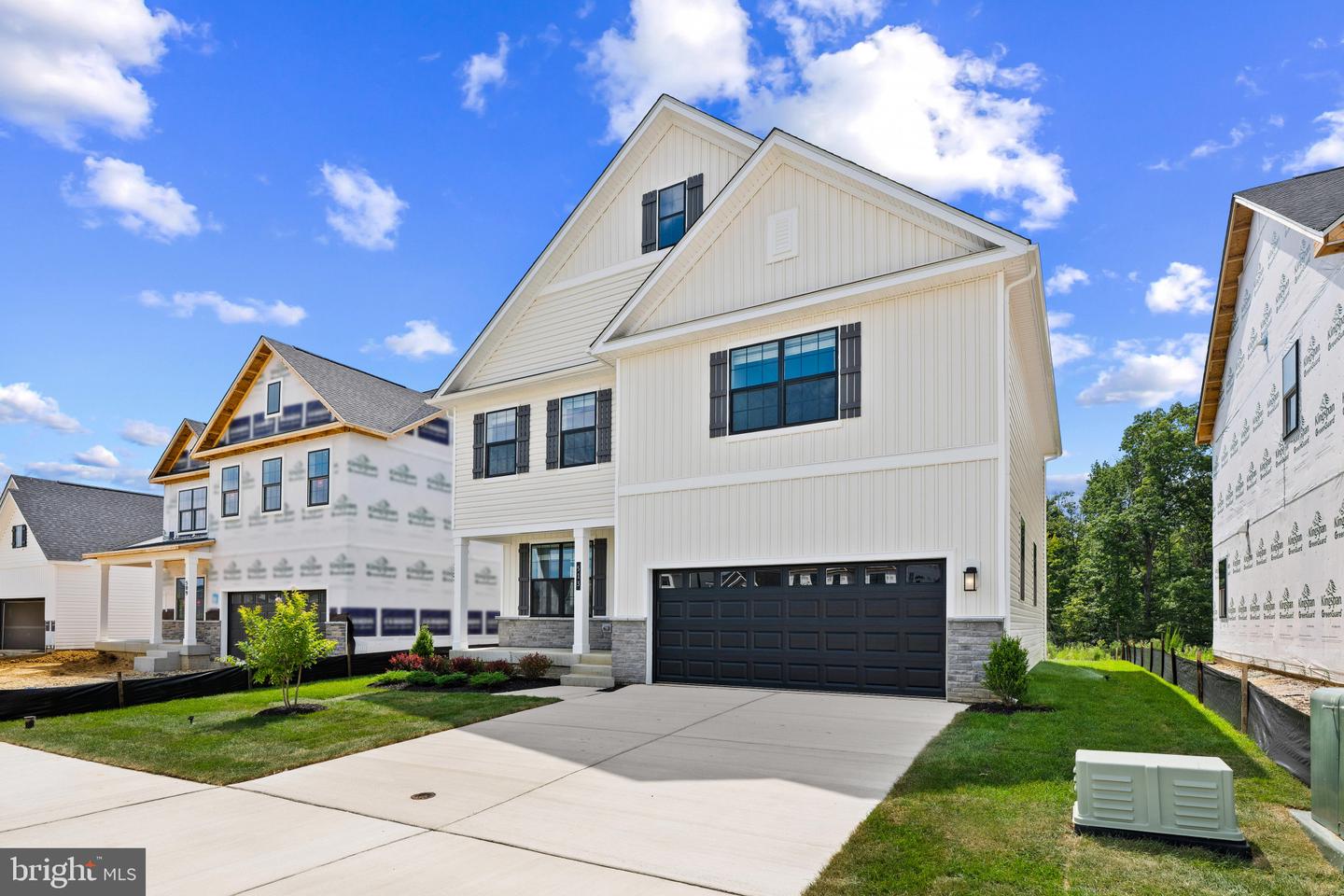 513 Twisted Twig Ln — photo