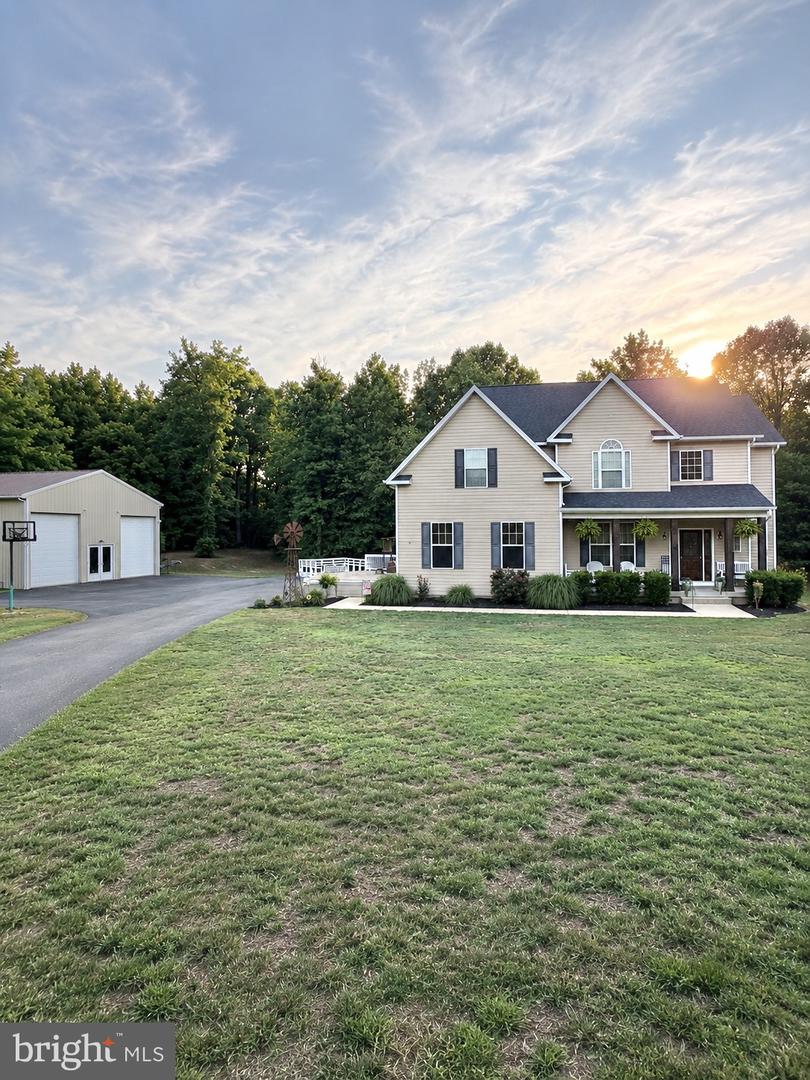 6825 Dillon Ct — photo