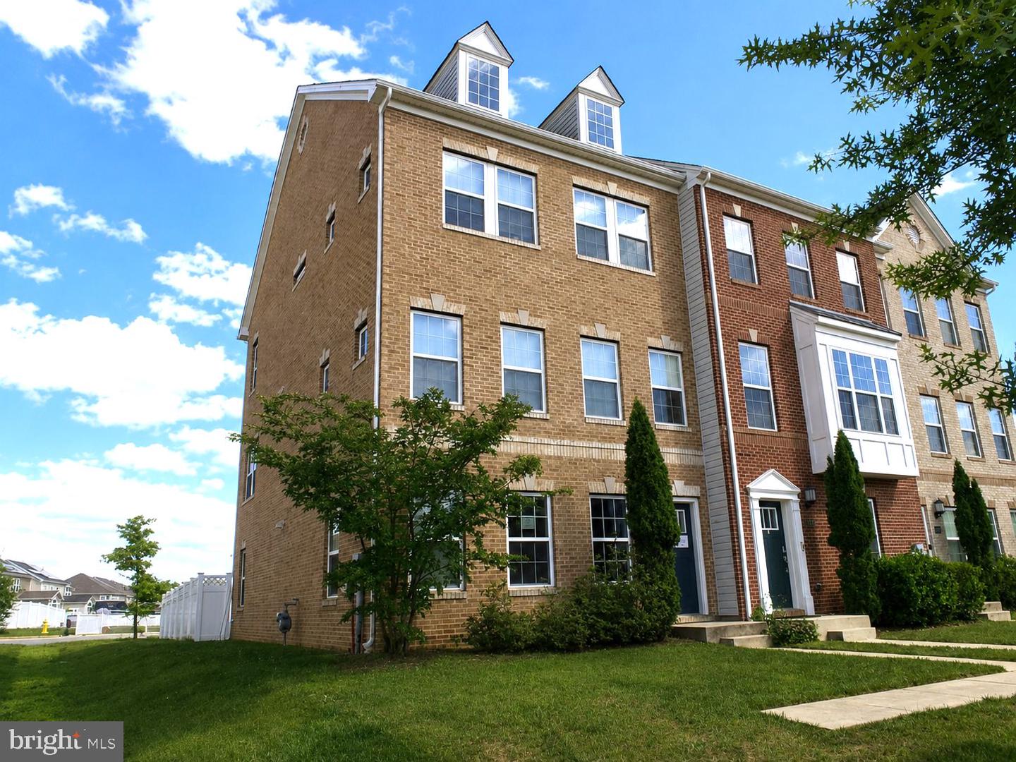 11240 Saint Luke Dr — photo