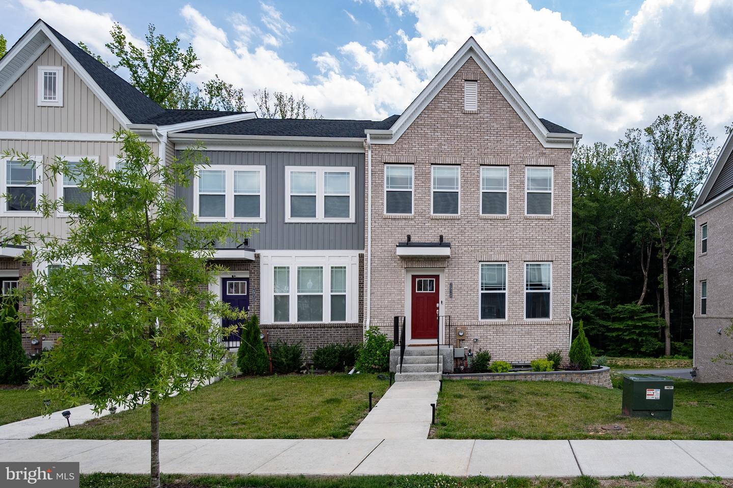 2928 Bridgewater Dr — photo