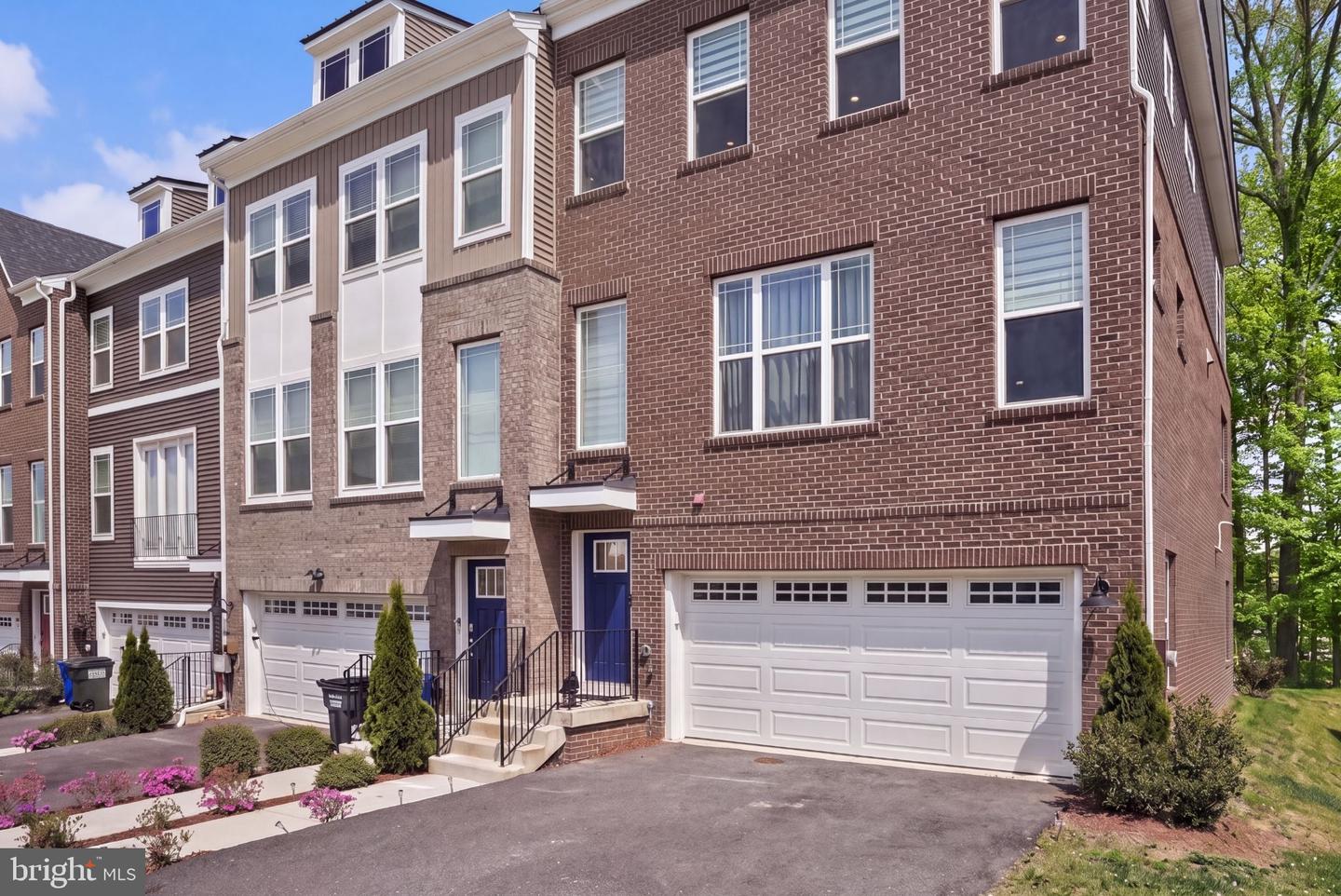 3057 Perthshire Pl — photo