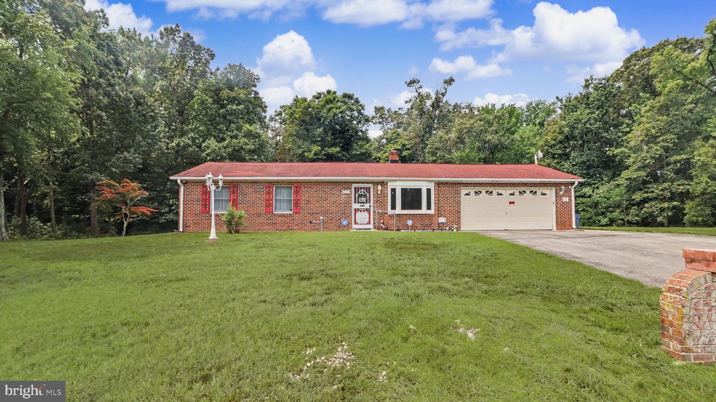 6875 Myers Dr — photo