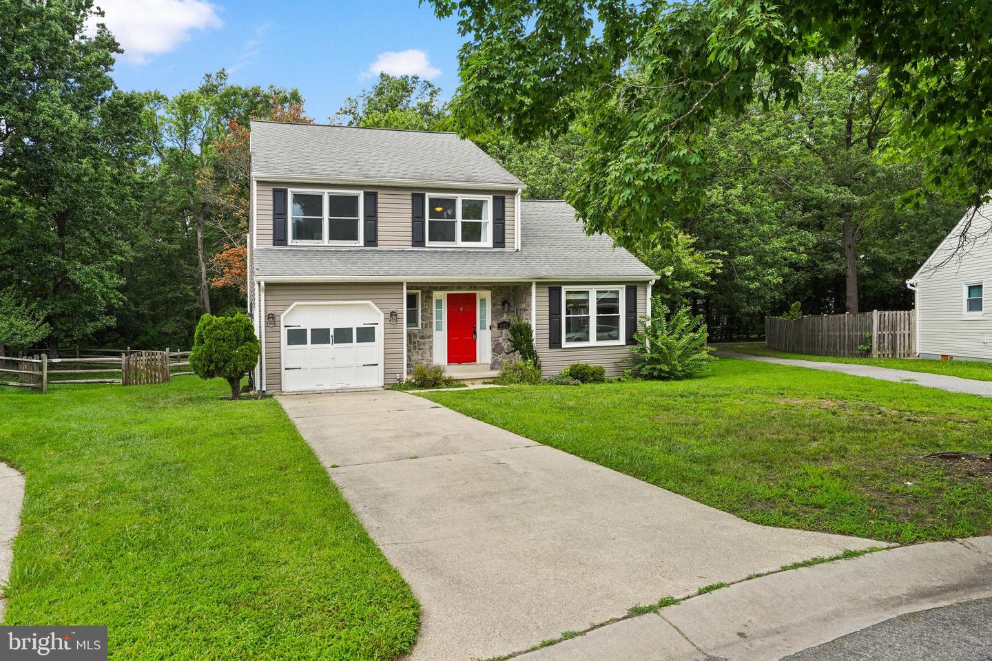 6112 Pooka Ct — photo