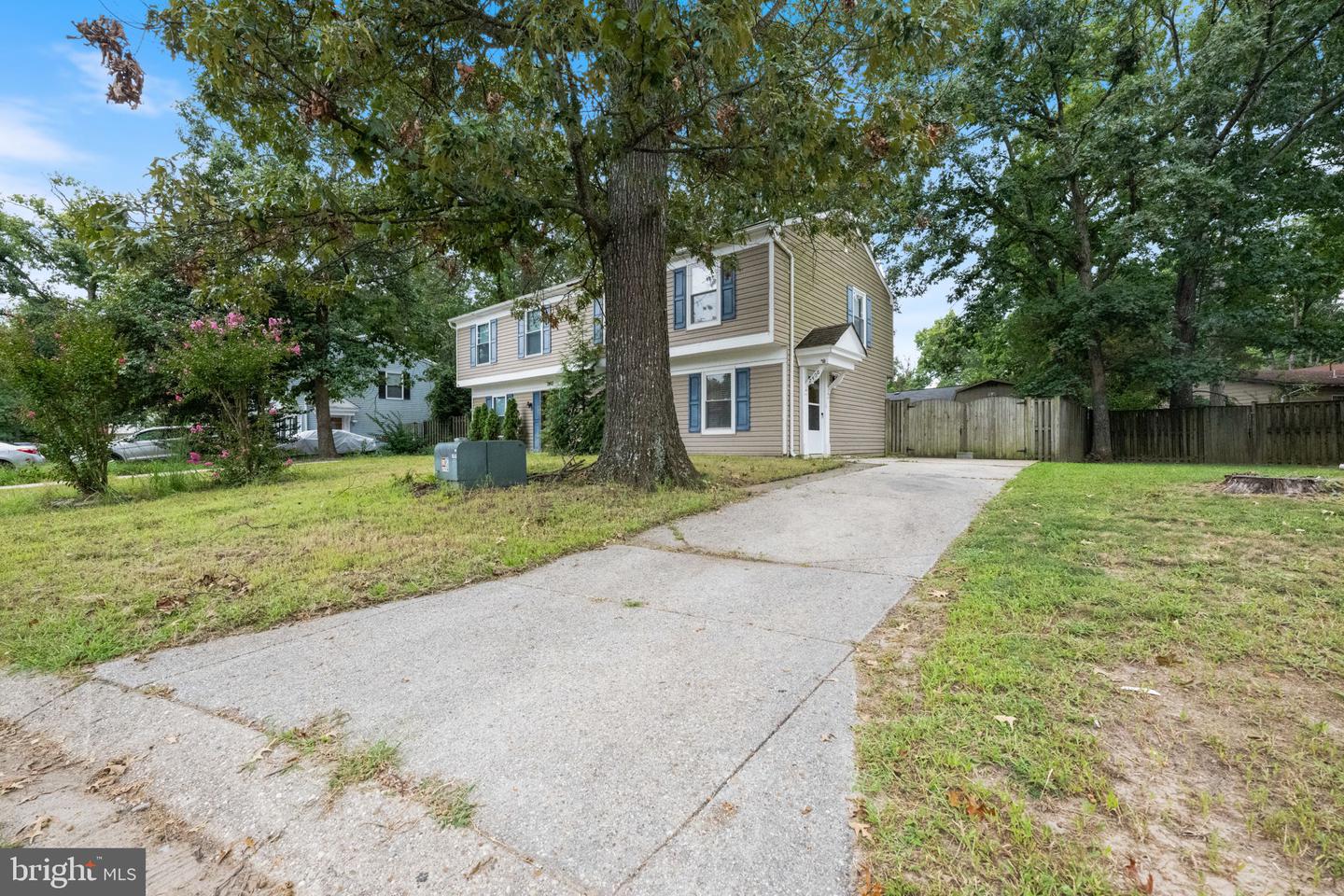 2408 Ferrell Ct — photo