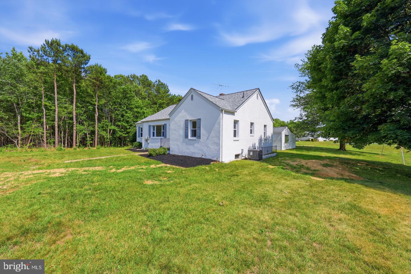 8251 Marshall Corner Rd — photo