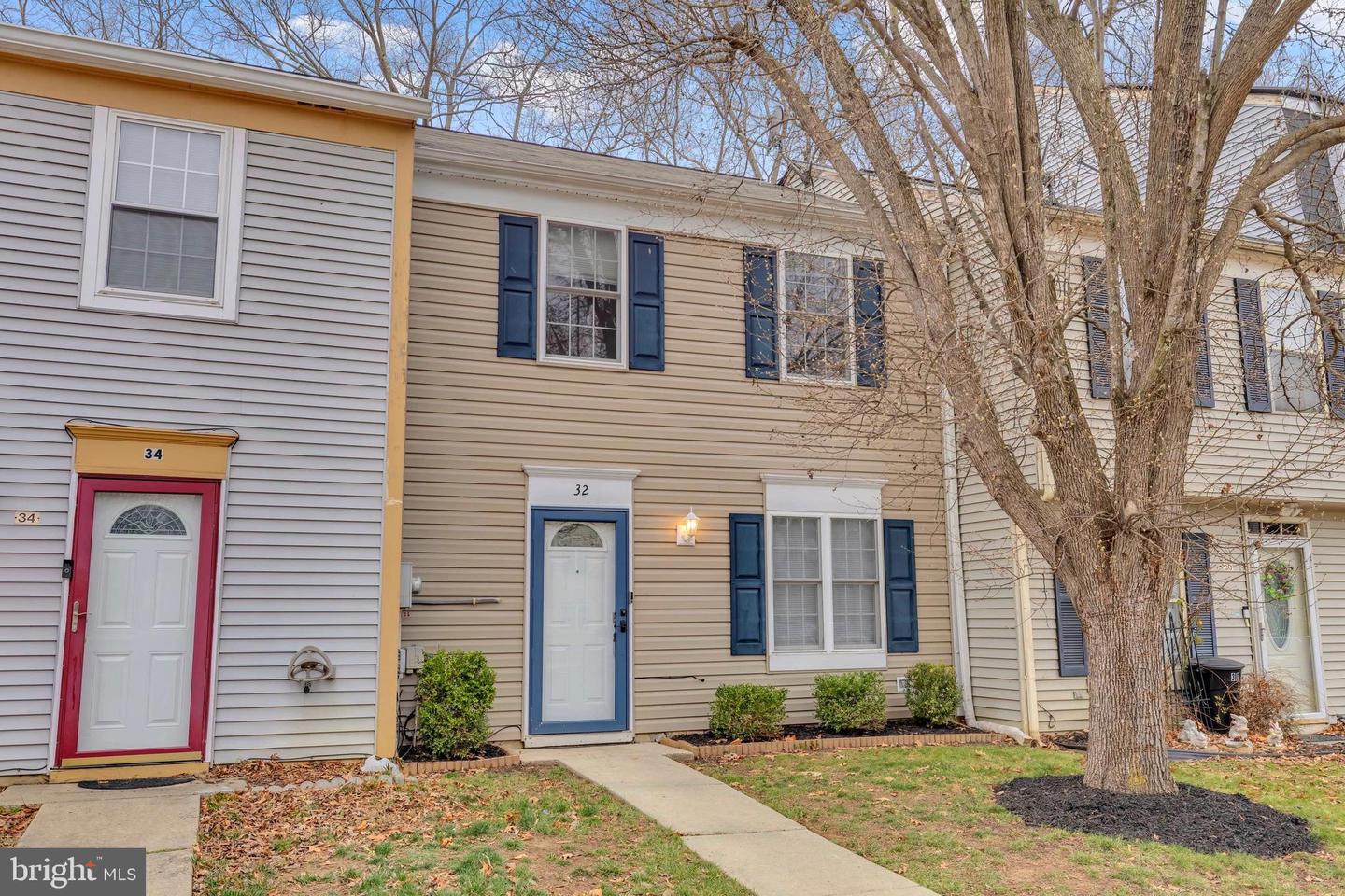 32 Meadowside Ct — photo