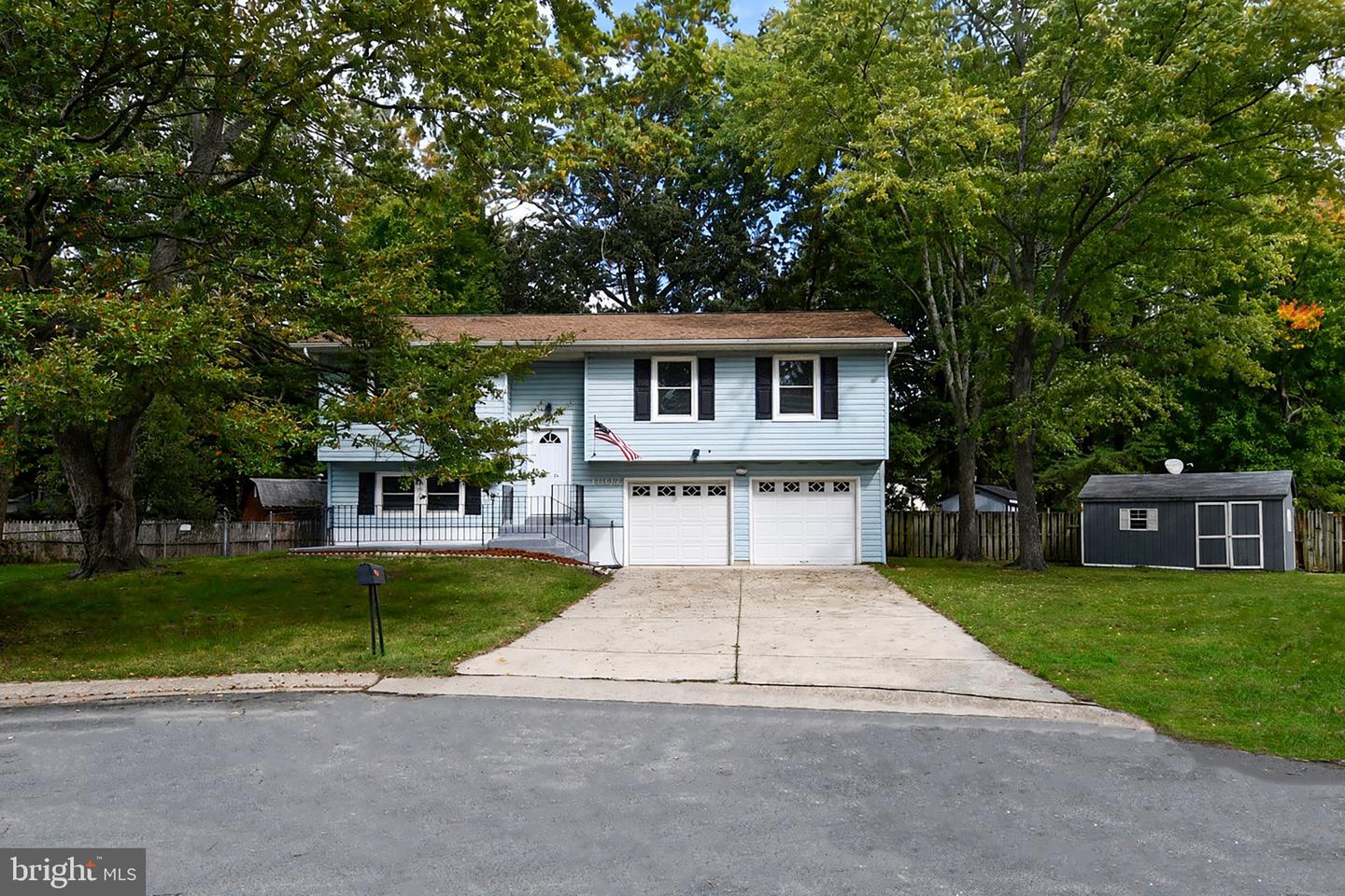 1002 Campus Ct — photo