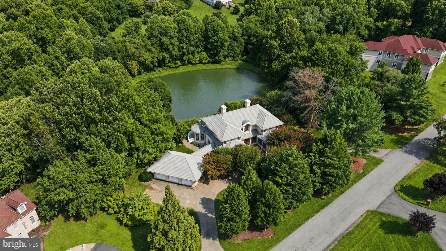 2710 Kirk Dr — photo