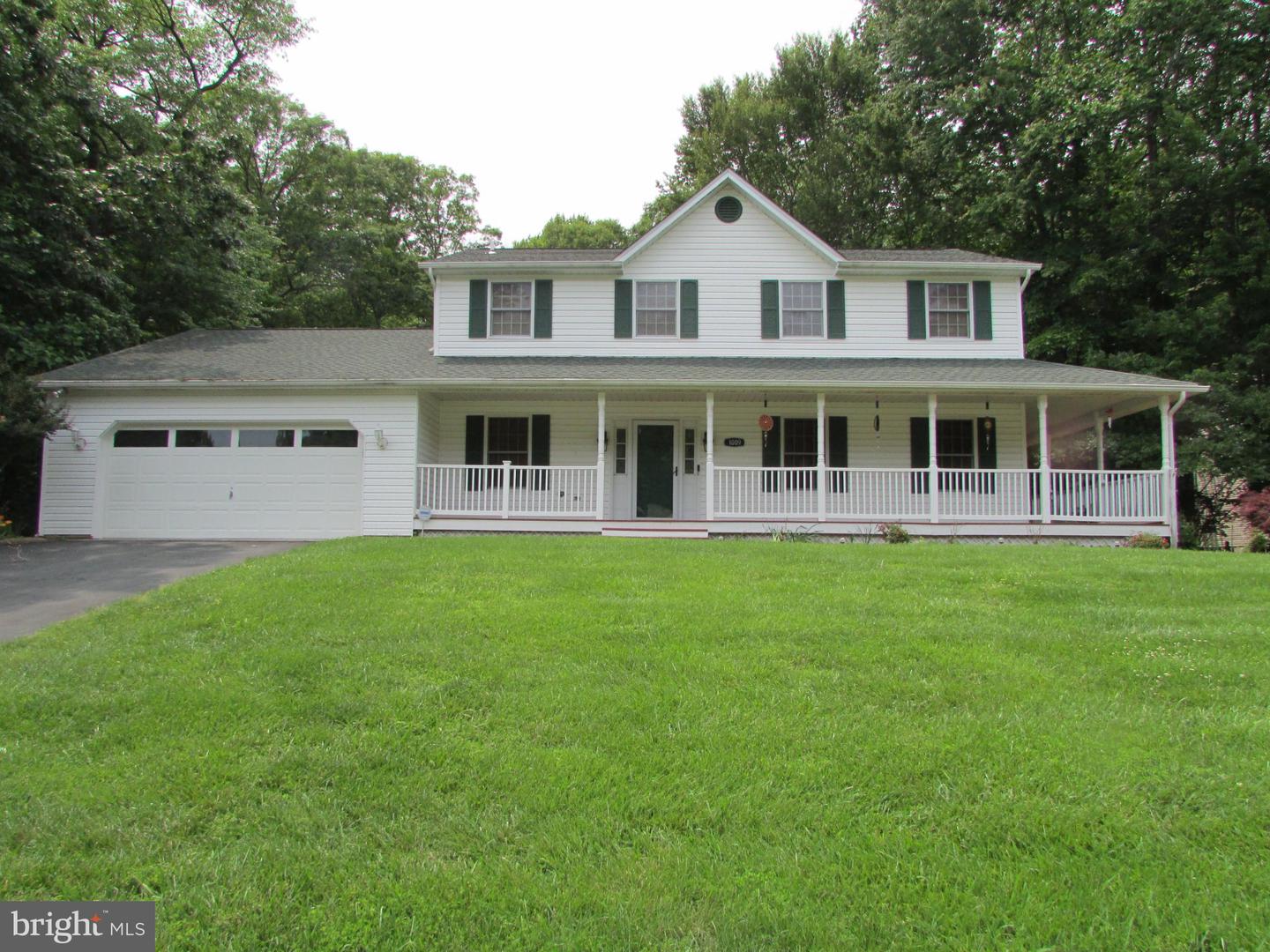 1009 Wales Dr — photo