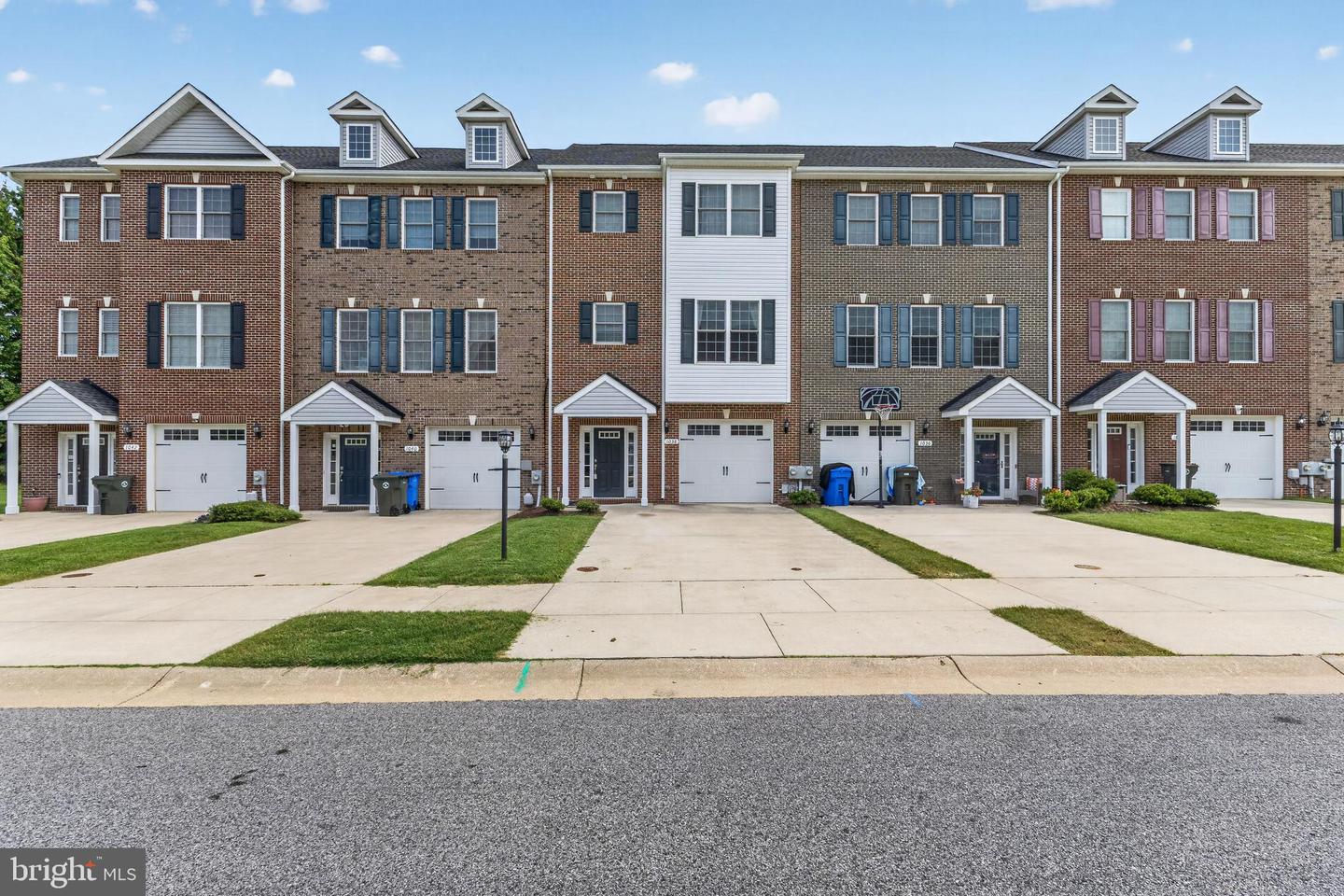 1038 Rye Dr — photo