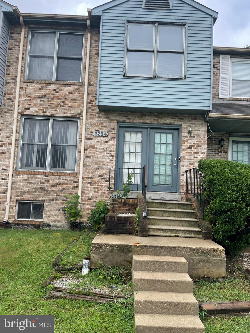 3284 Westdale Ct — photo