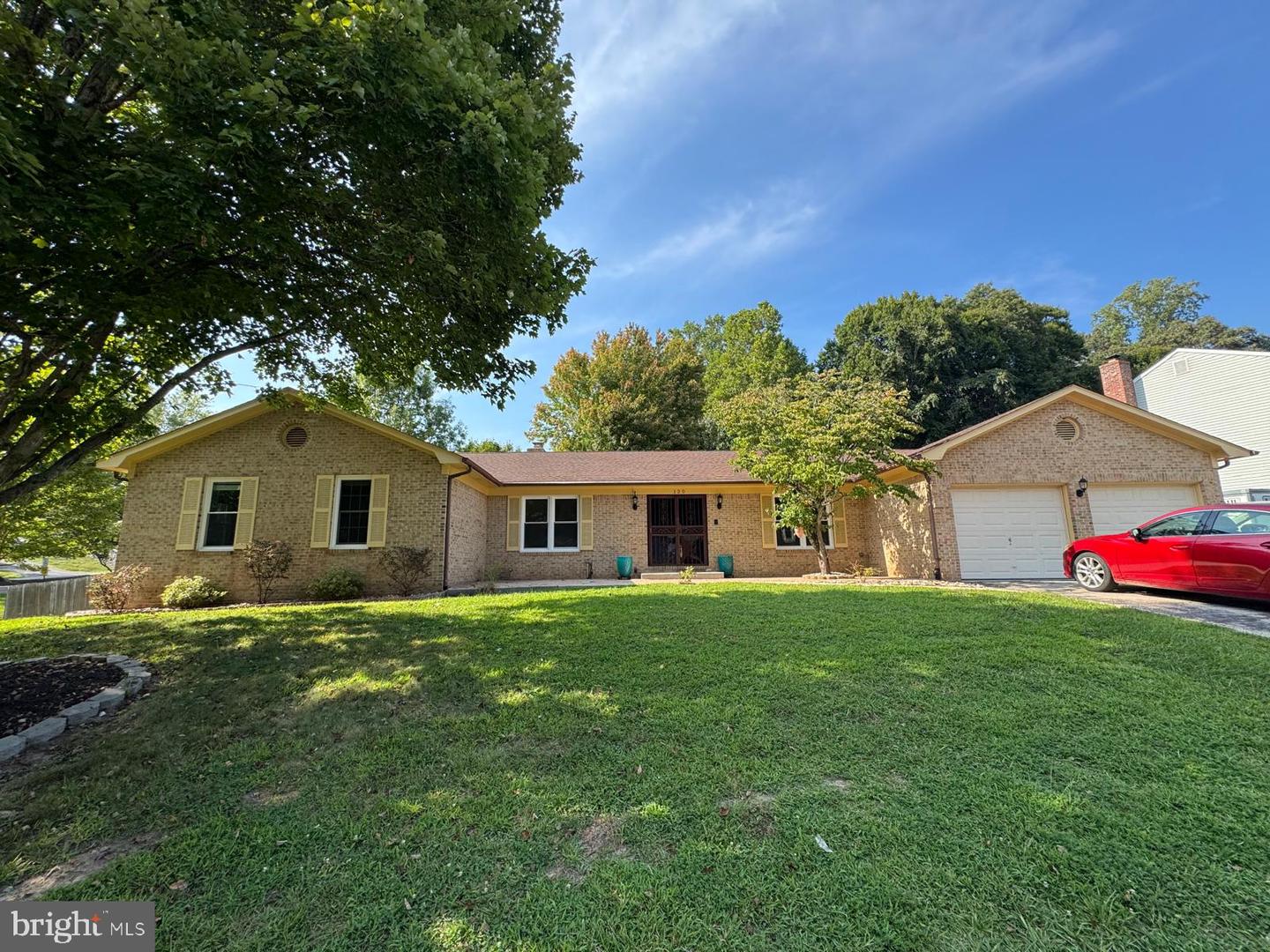 120 Mallard Ln — photo