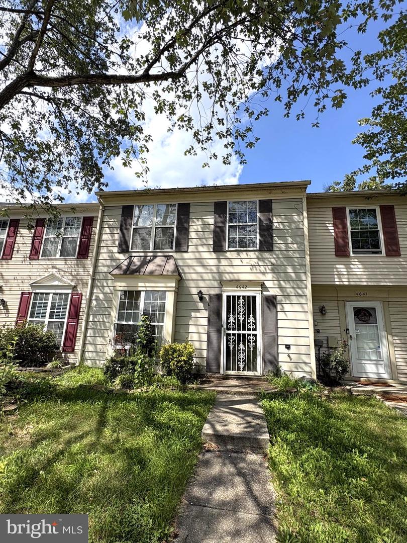 4642 Grosbeak Pl — photo