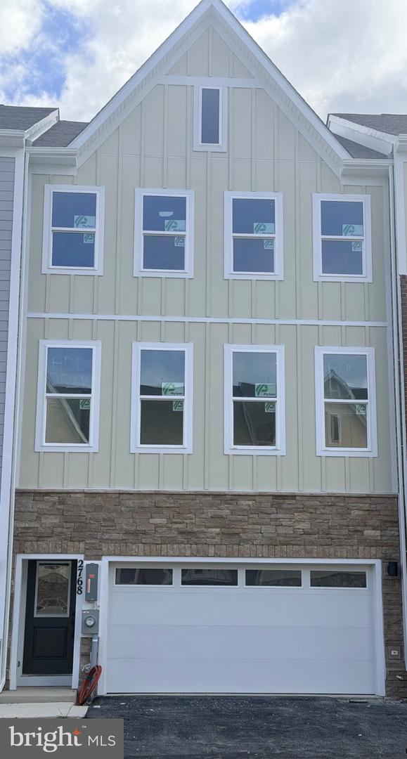 2768 Bear Claw Pl — photo