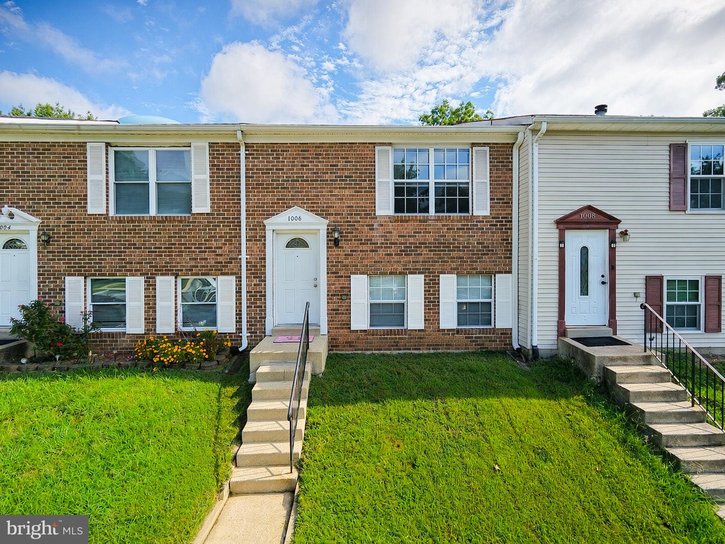 1006 Dorset Dr — photo