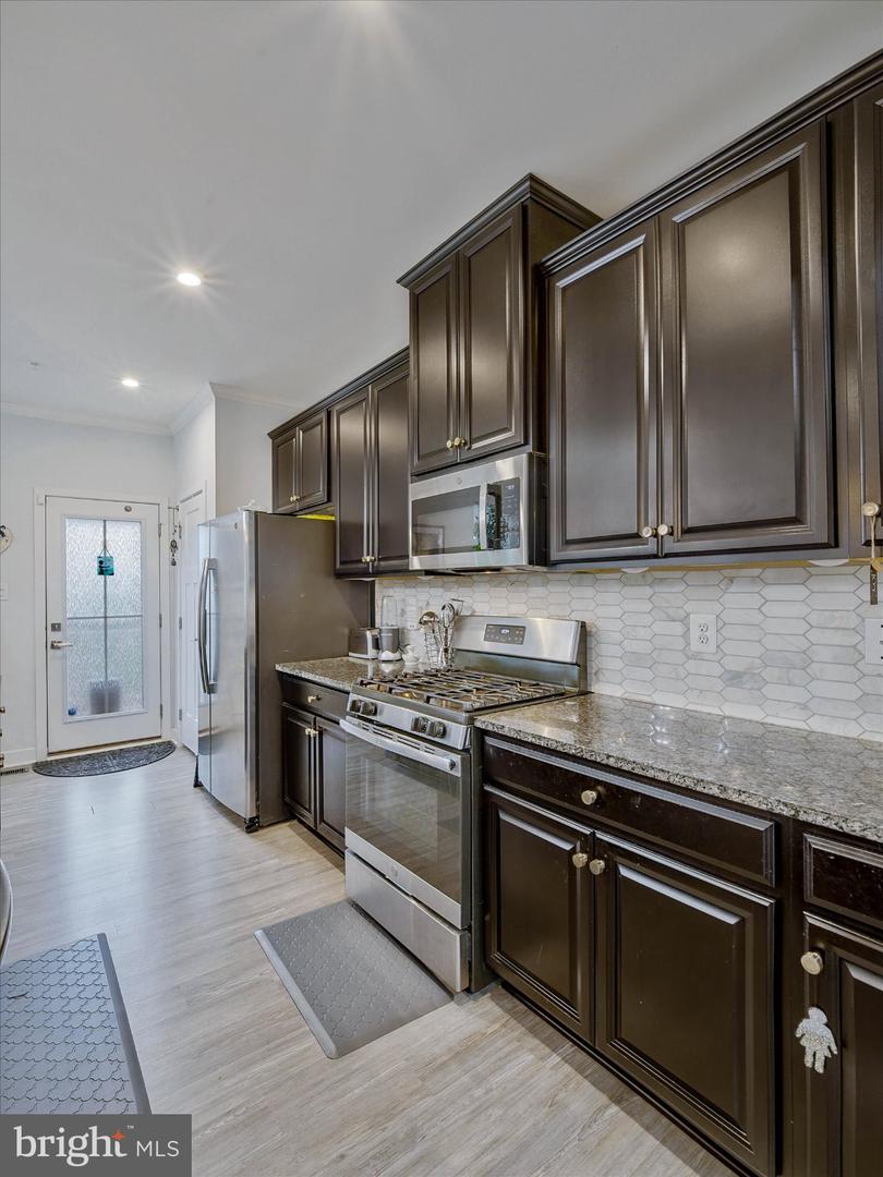 10911 Clerkenwell Aly Aly — photo