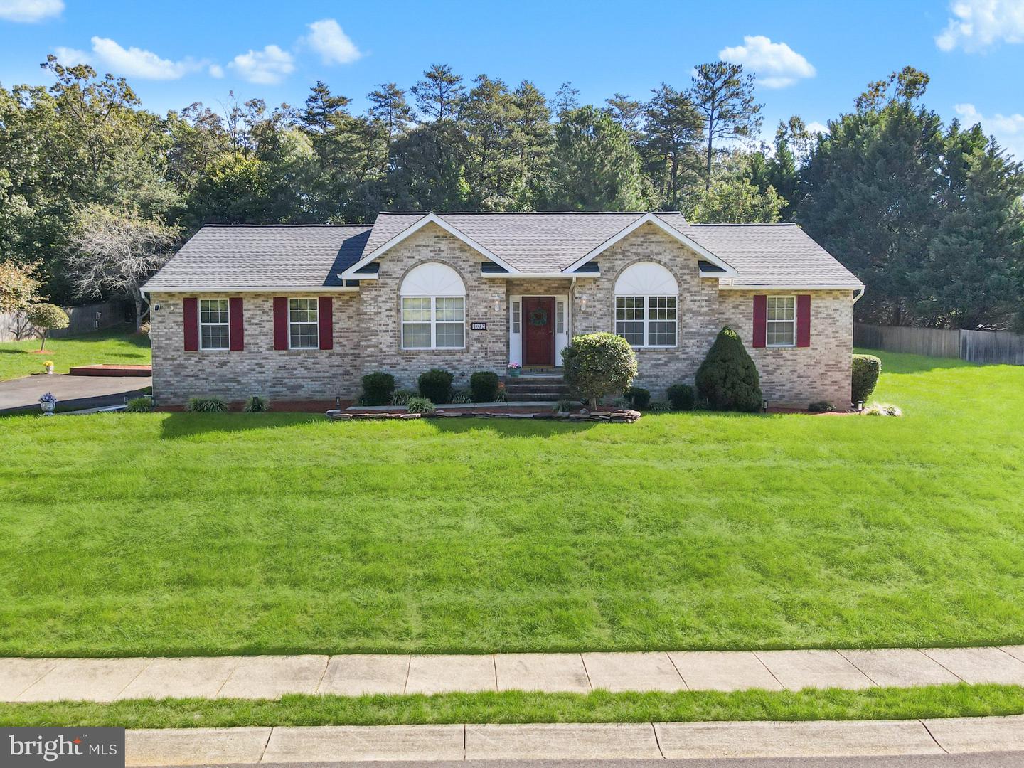 1032 Norfolk Dr — photo