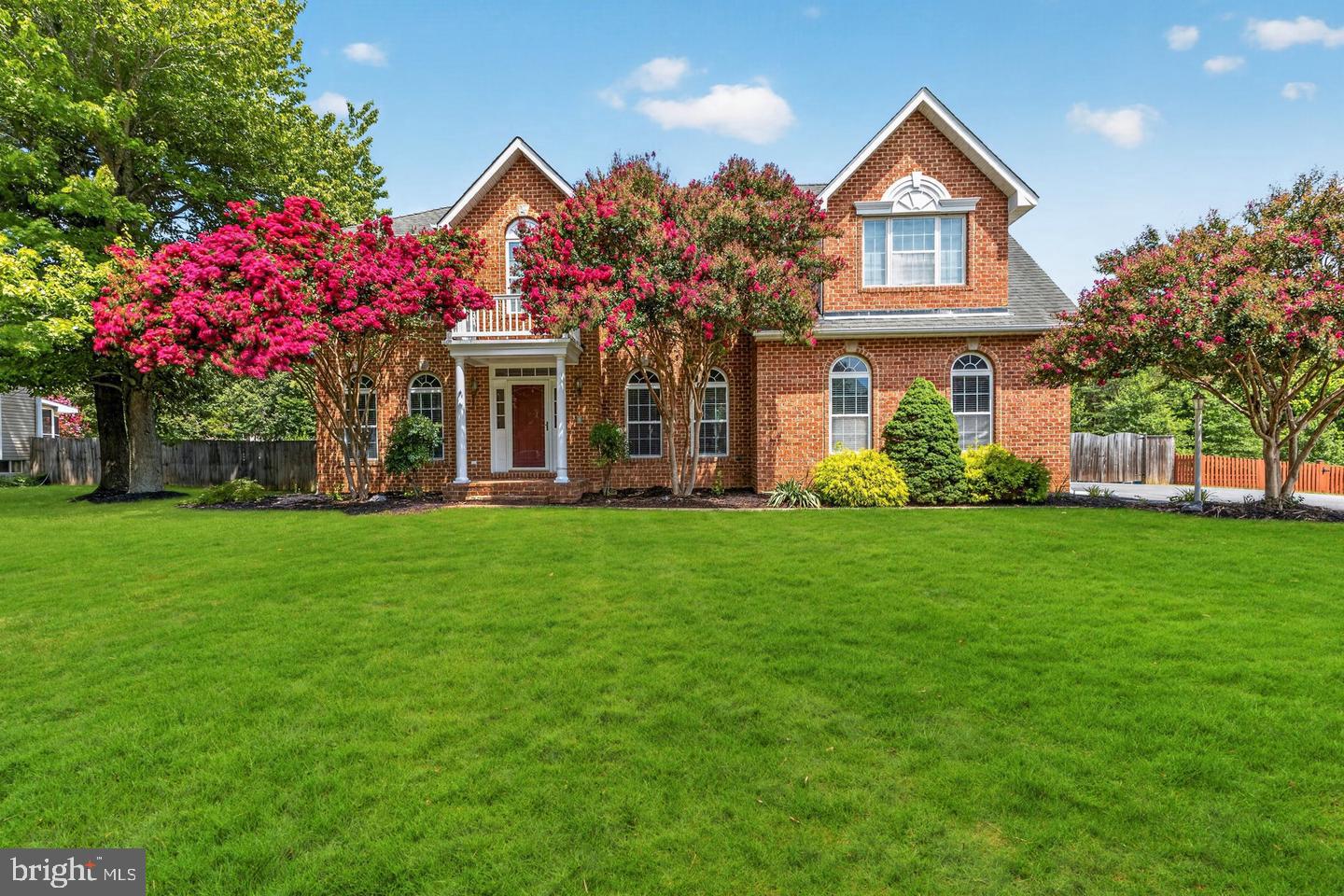 1054 Norfolk Dr — photo