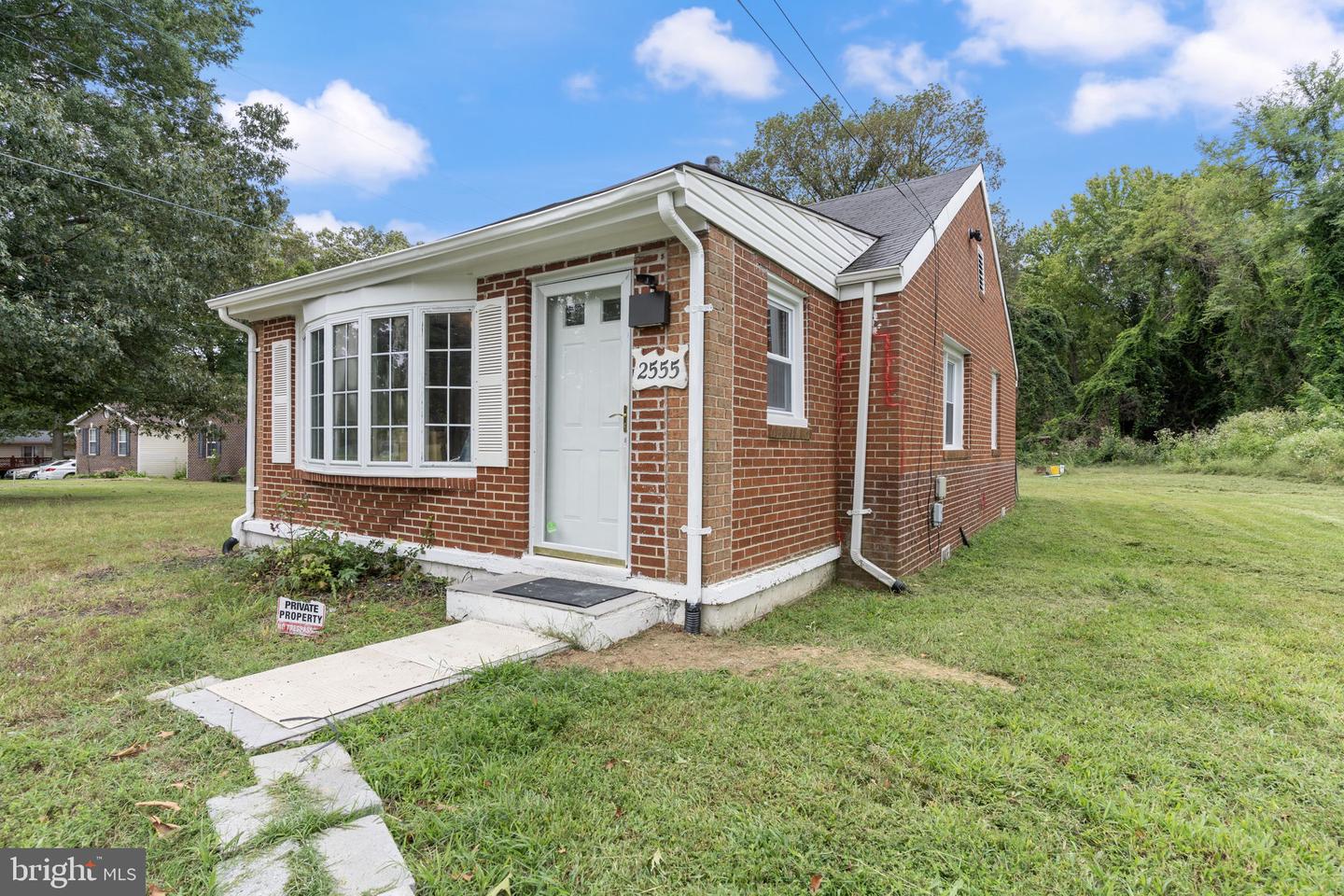 2555 Marshall Hall Rd — photo