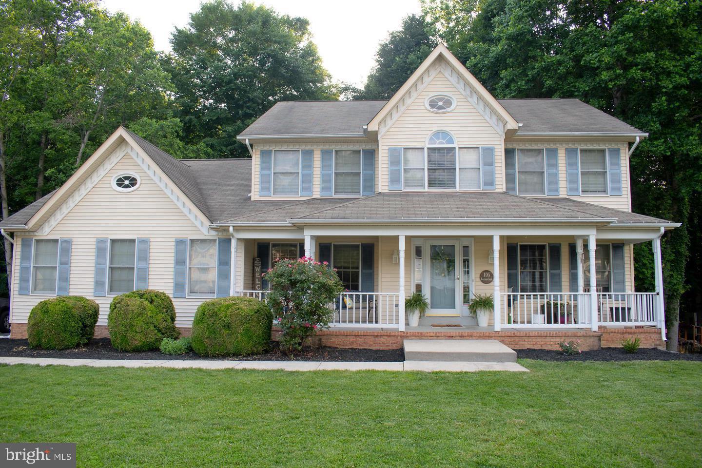 105 Westmoreland Ct — photo