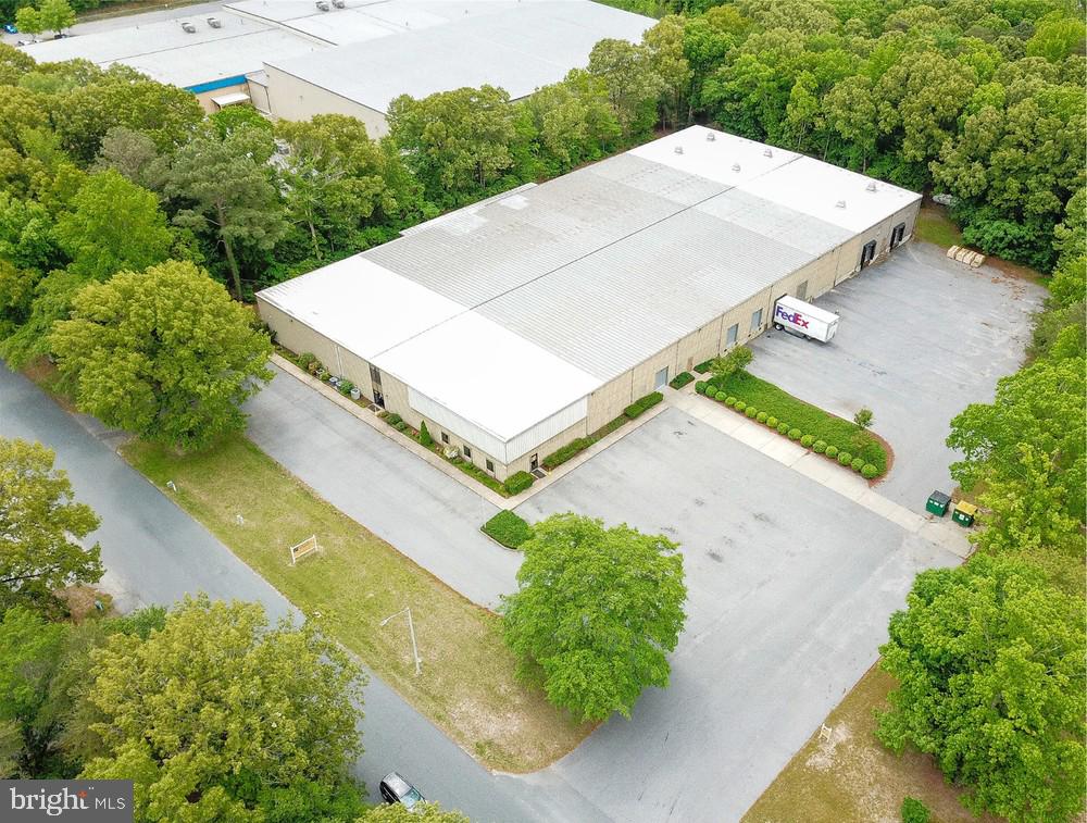 1700 Industrial Park Dr — photo