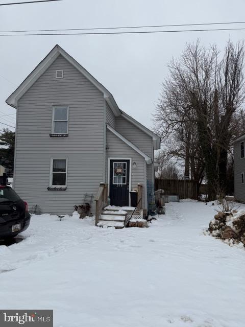 208 W 2nd St — photo