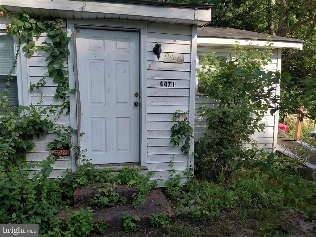 4471 Harmony Rd — photo