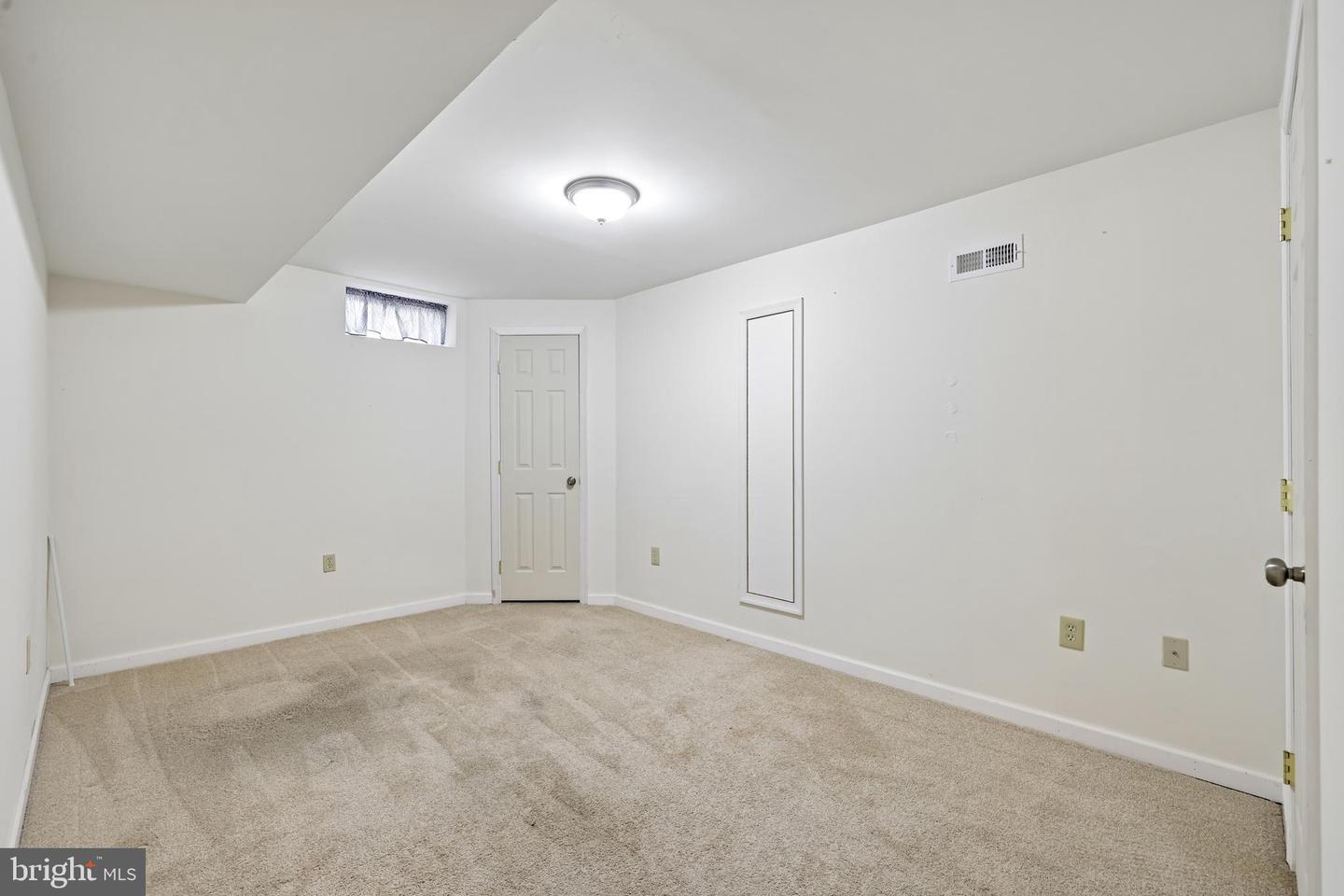 551 Hidden Stream Ct — photo