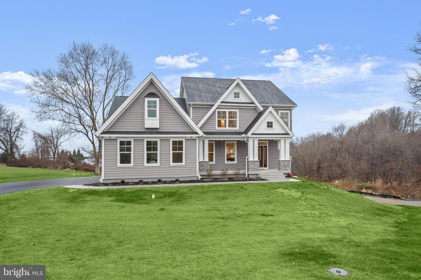 5712A Hodges Rd — photo