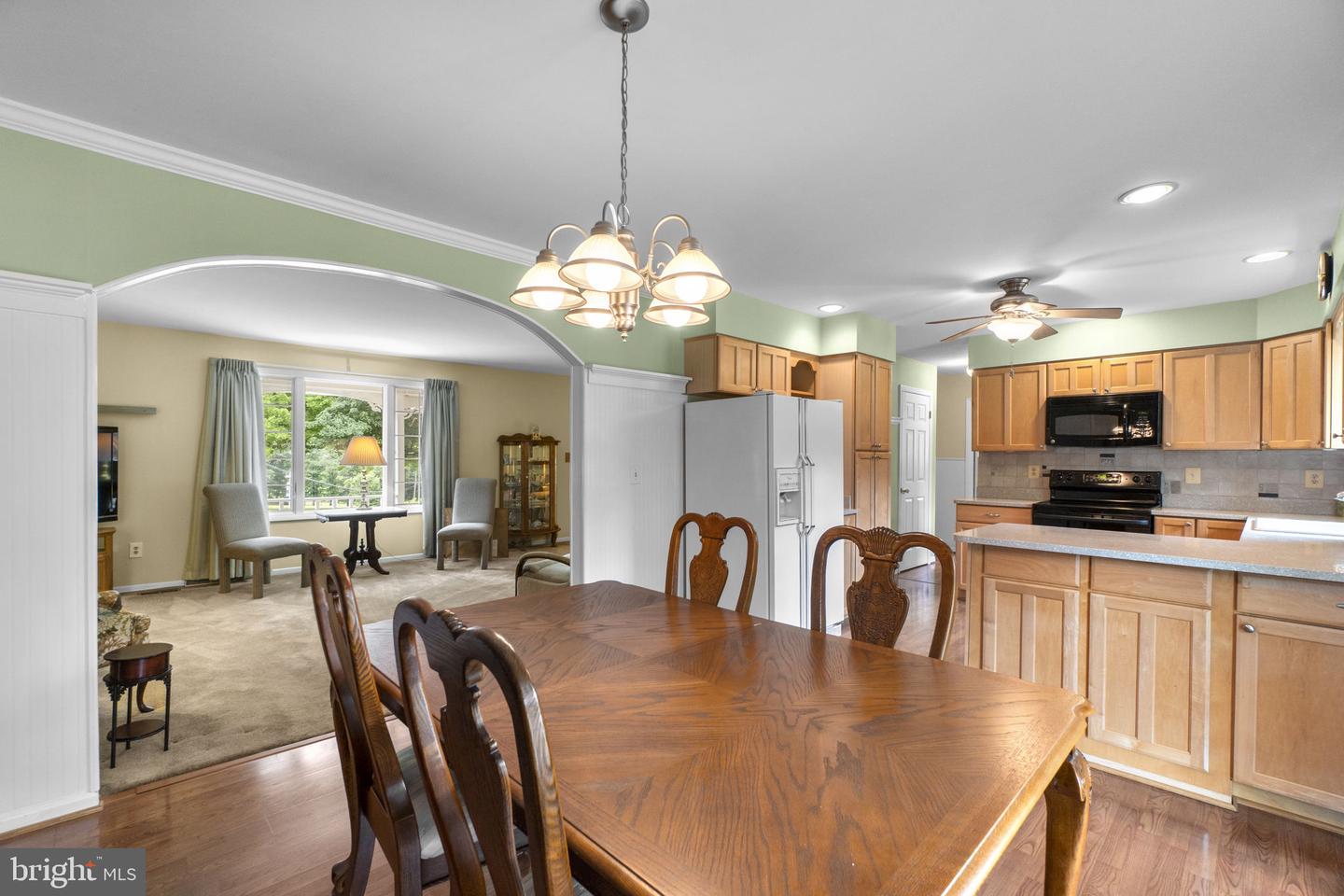 557 Oak Tree Road, Westminster, MD 21157