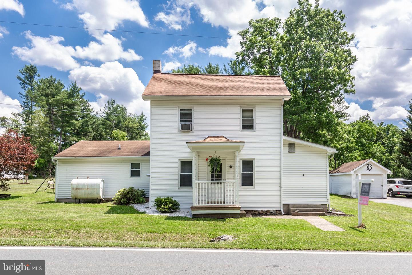 3831 Walnut Grove Rd — photo