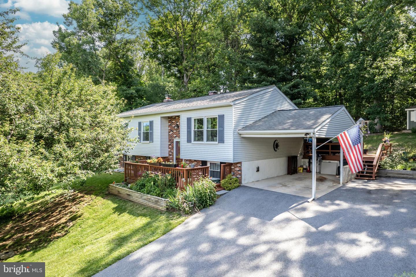 2718 Aspen Dr — photo