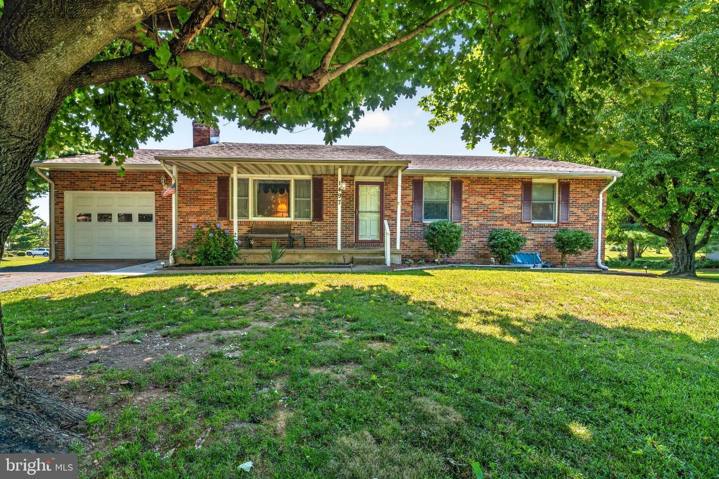 1497 Algonquin Ct — photo