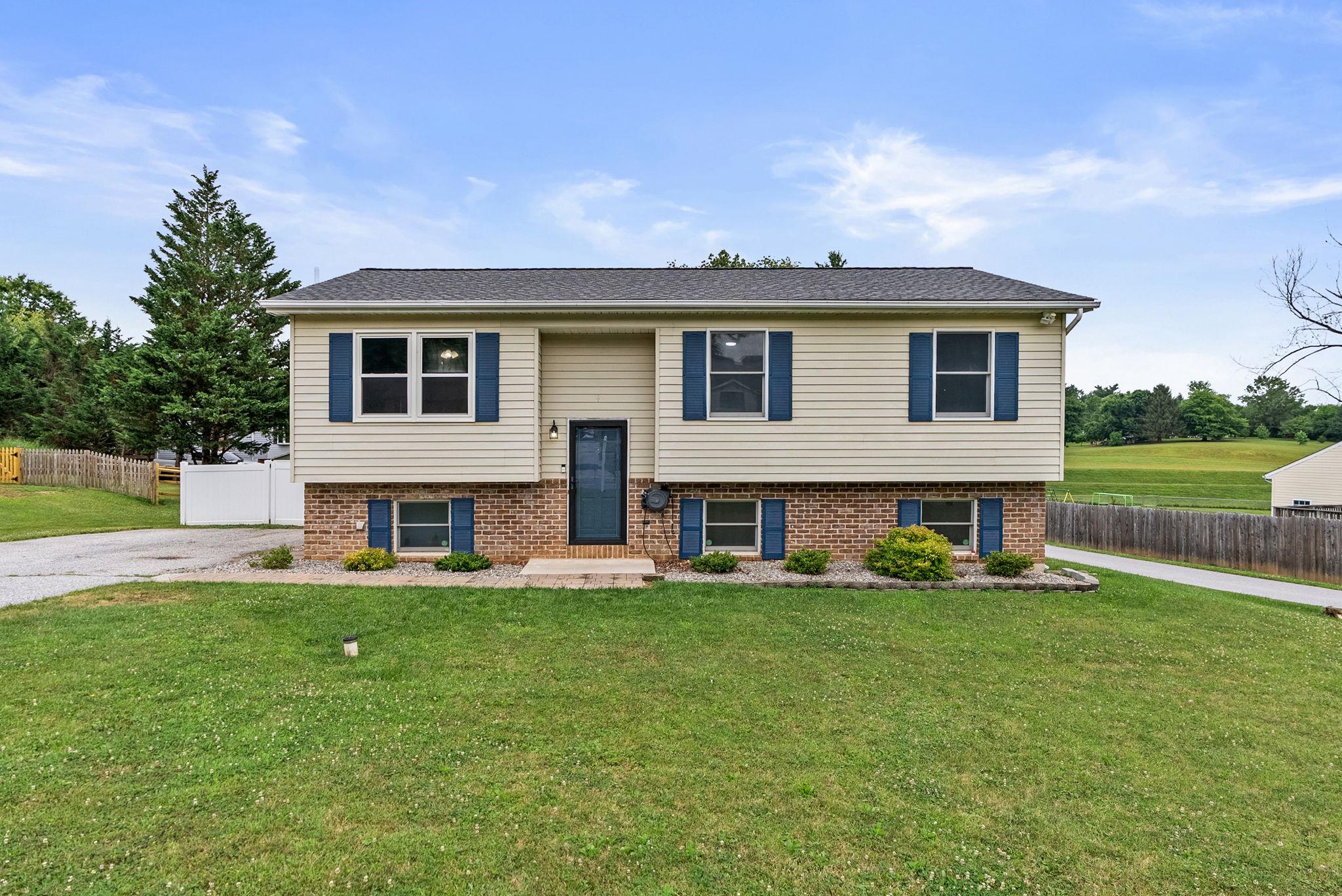 2908 Michelle Road, Manchester, MD 21102 — photo 2