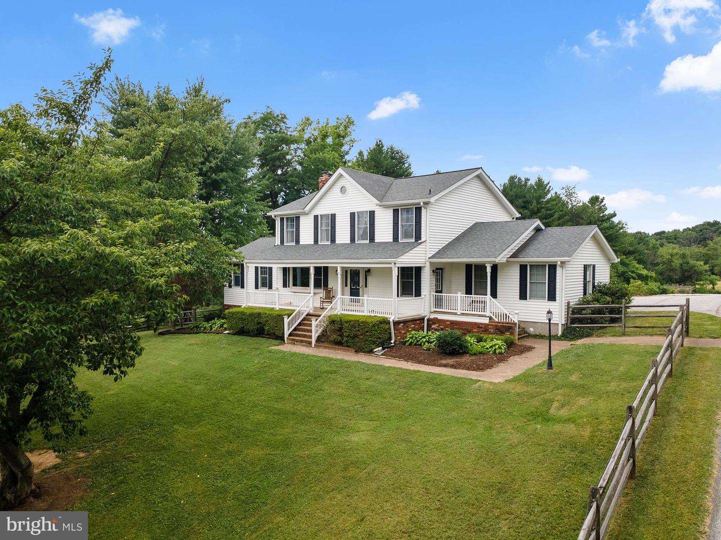 1816 S Pleasant Valley Rd — photo