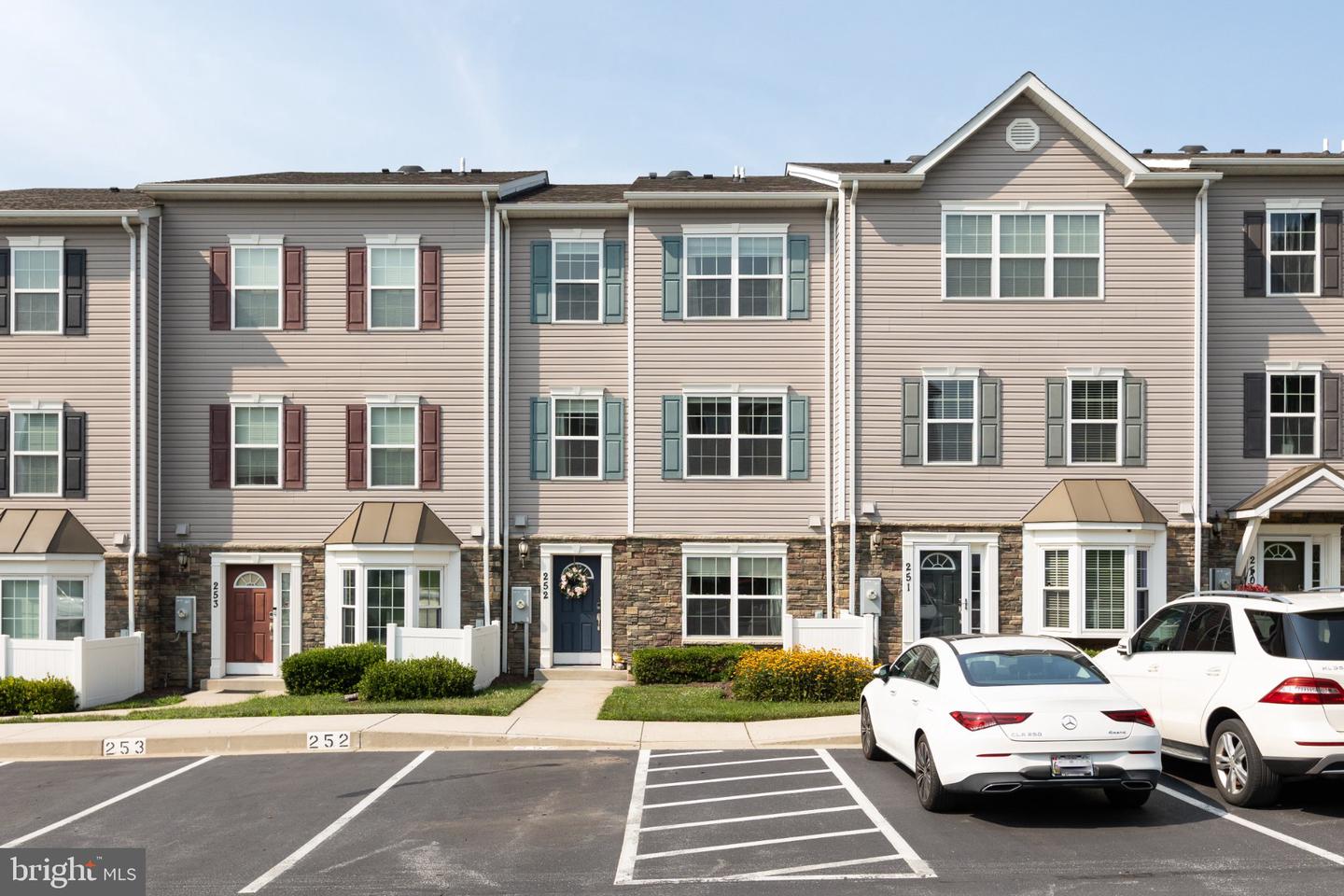 6519 Dundee Dr #252 — photo