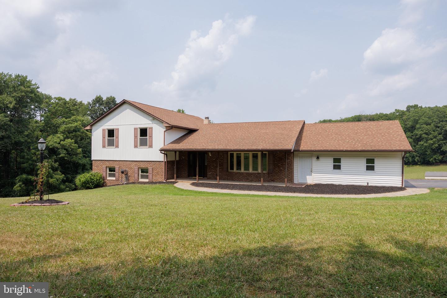 1951 ALBERT RILL ROAD, HAMPSTEAD MD 21074 — photo 2