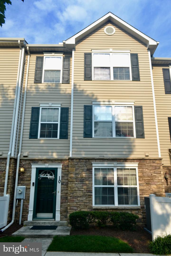 6488 Cornwall Dr #10 — photo
