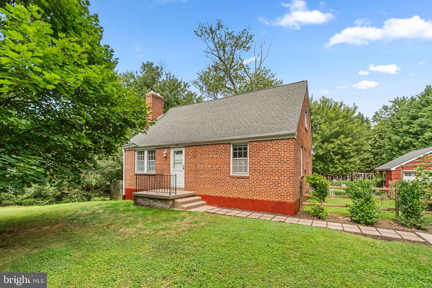 7424 Gaither Rd — photo