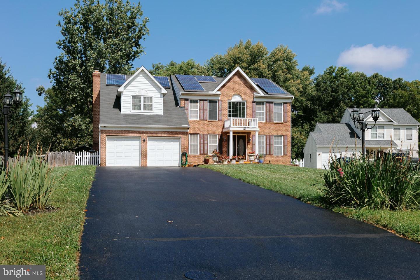 1058 Caren Dr — photo