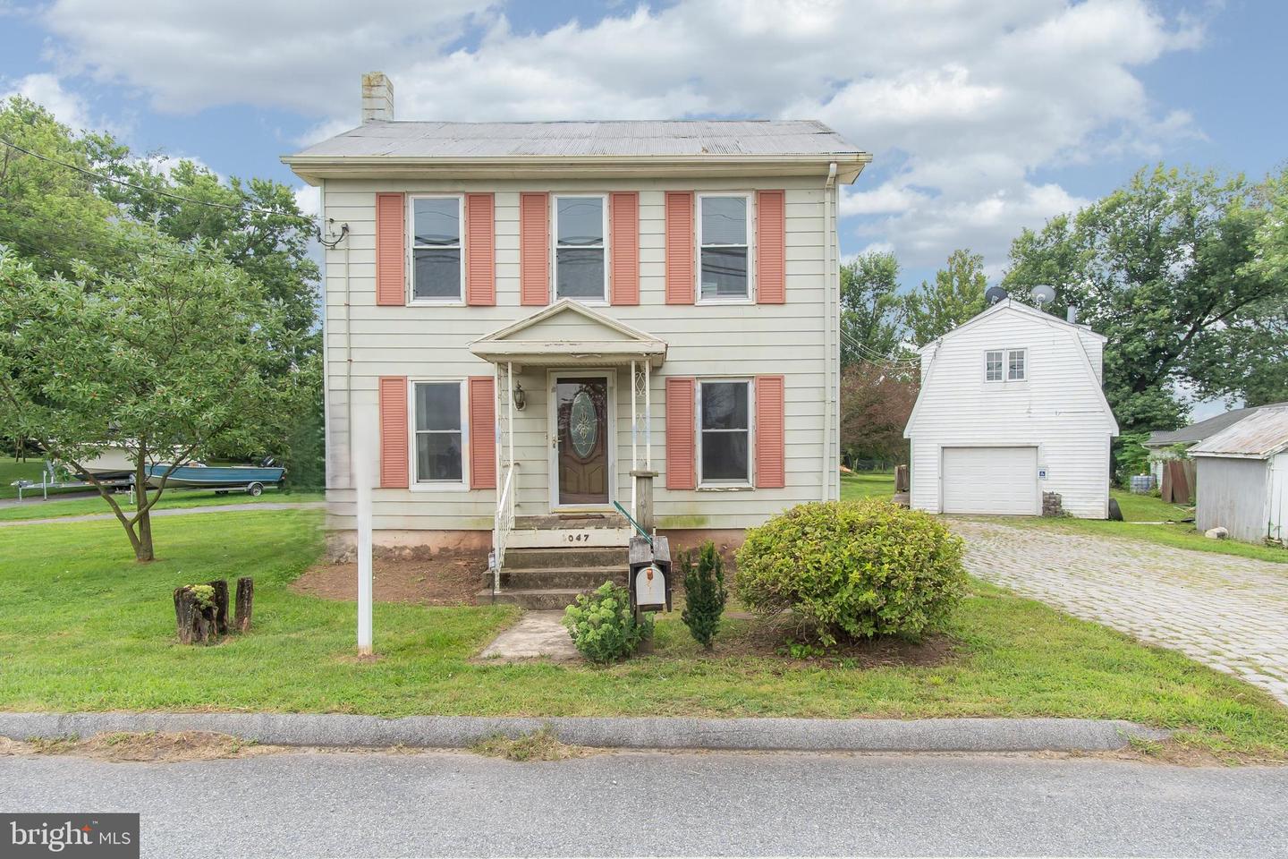 6047 Middleburg Rd — photo