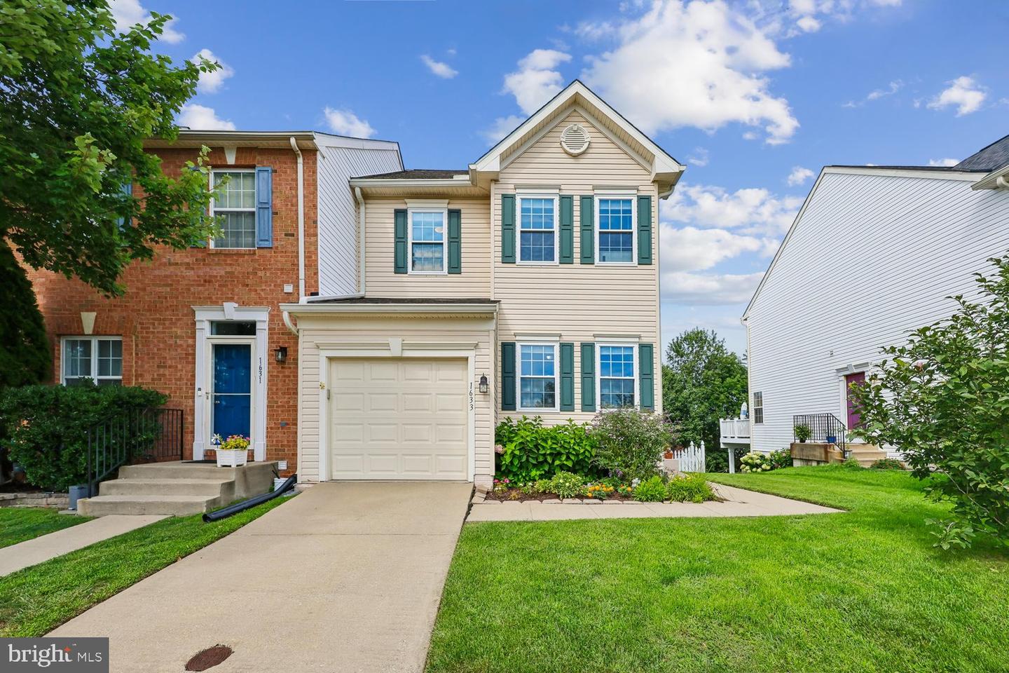 1633 Pullman Ct — photo