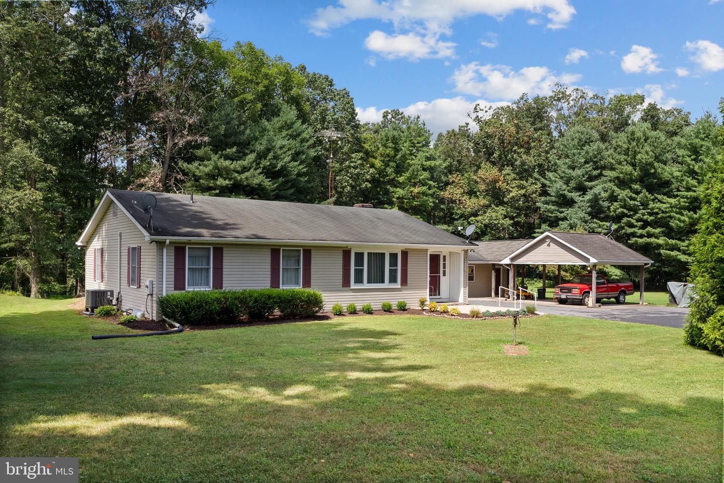 824 Cherrytown Rd — photo