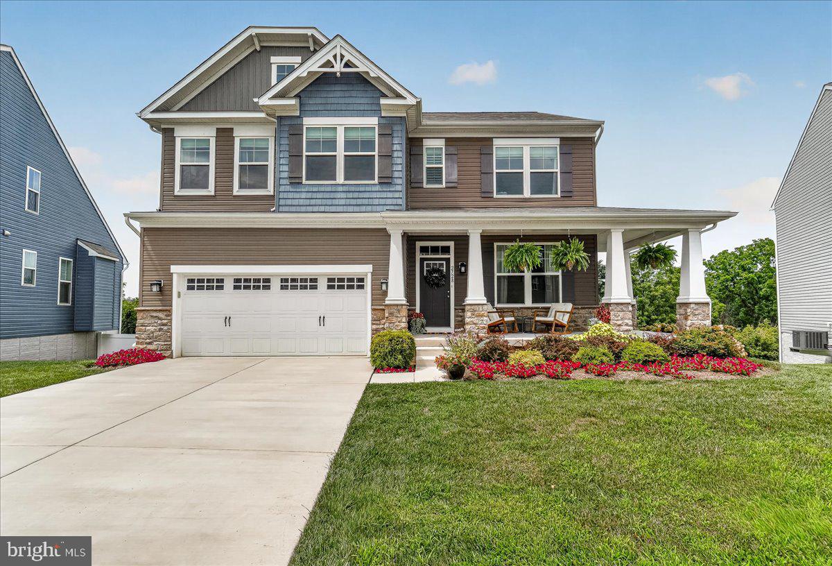 2728 Town View Cir — photo