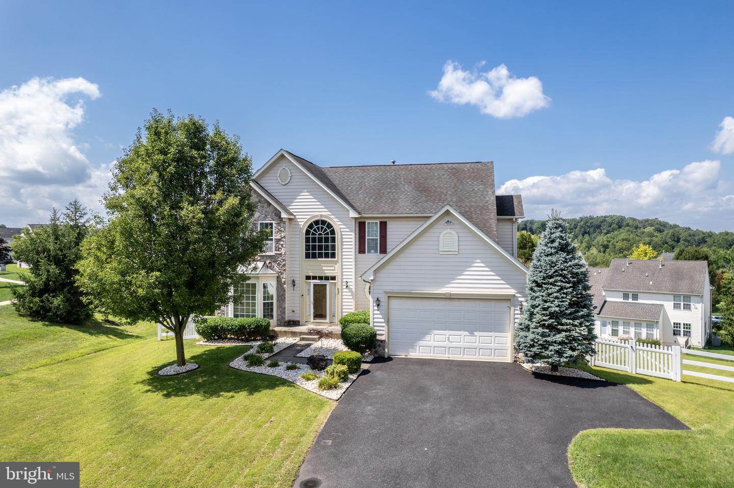 627 Wyndstar Cir — photo