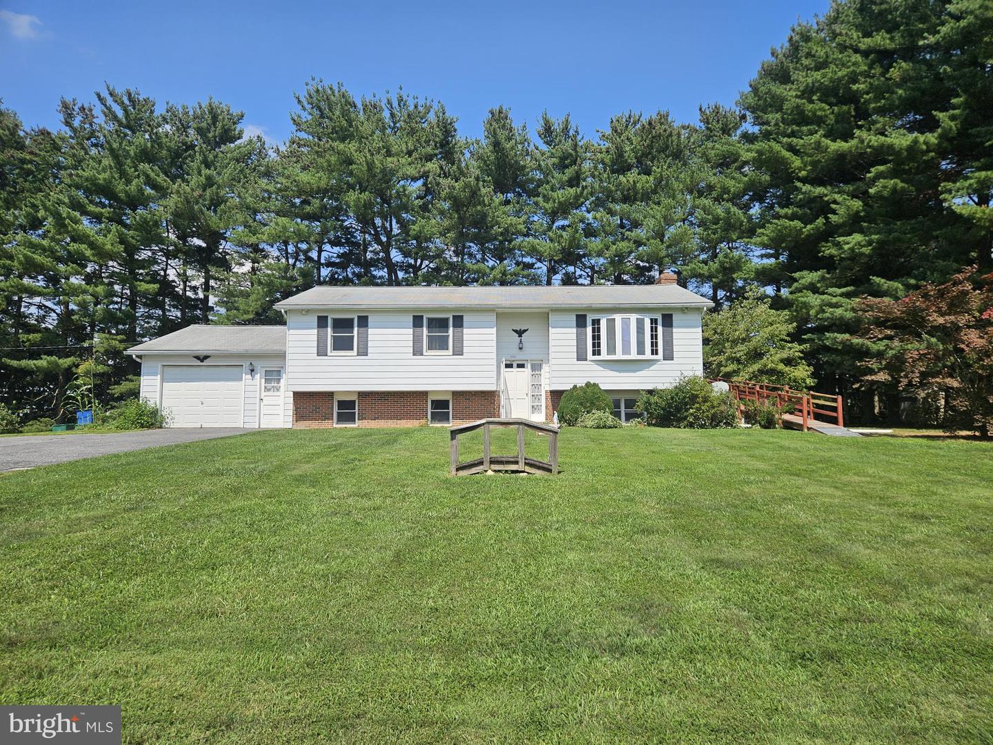 700 Old Liberty Rd — photo