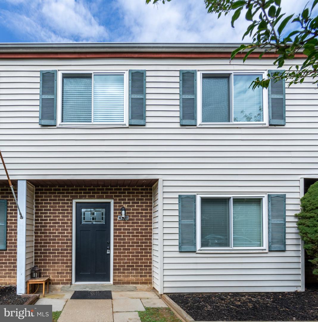 4301 White Oak Ct #4301 — photo