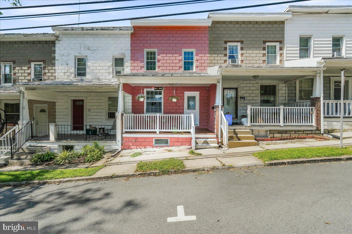 62 Bond St — photo